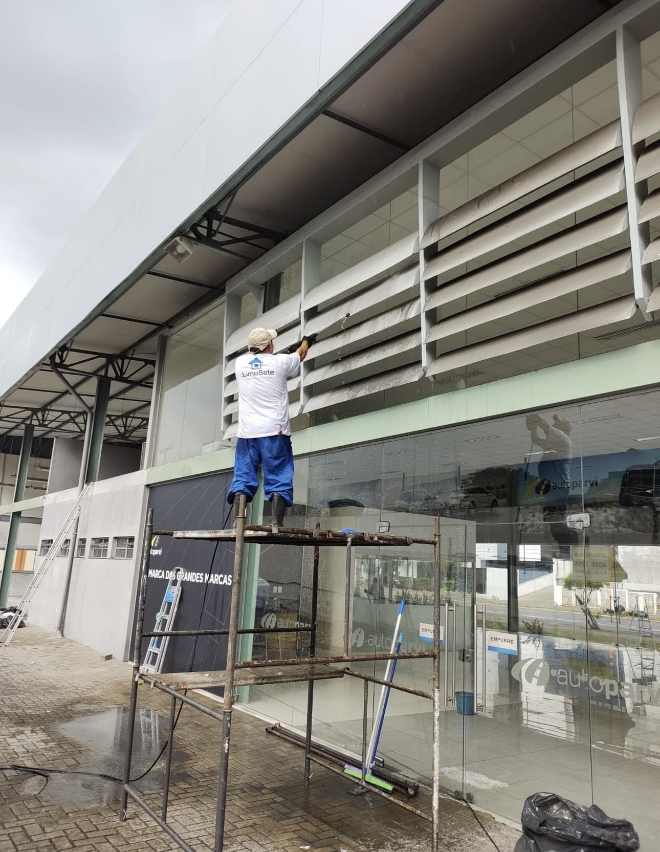 Lavagem técnica de fachada